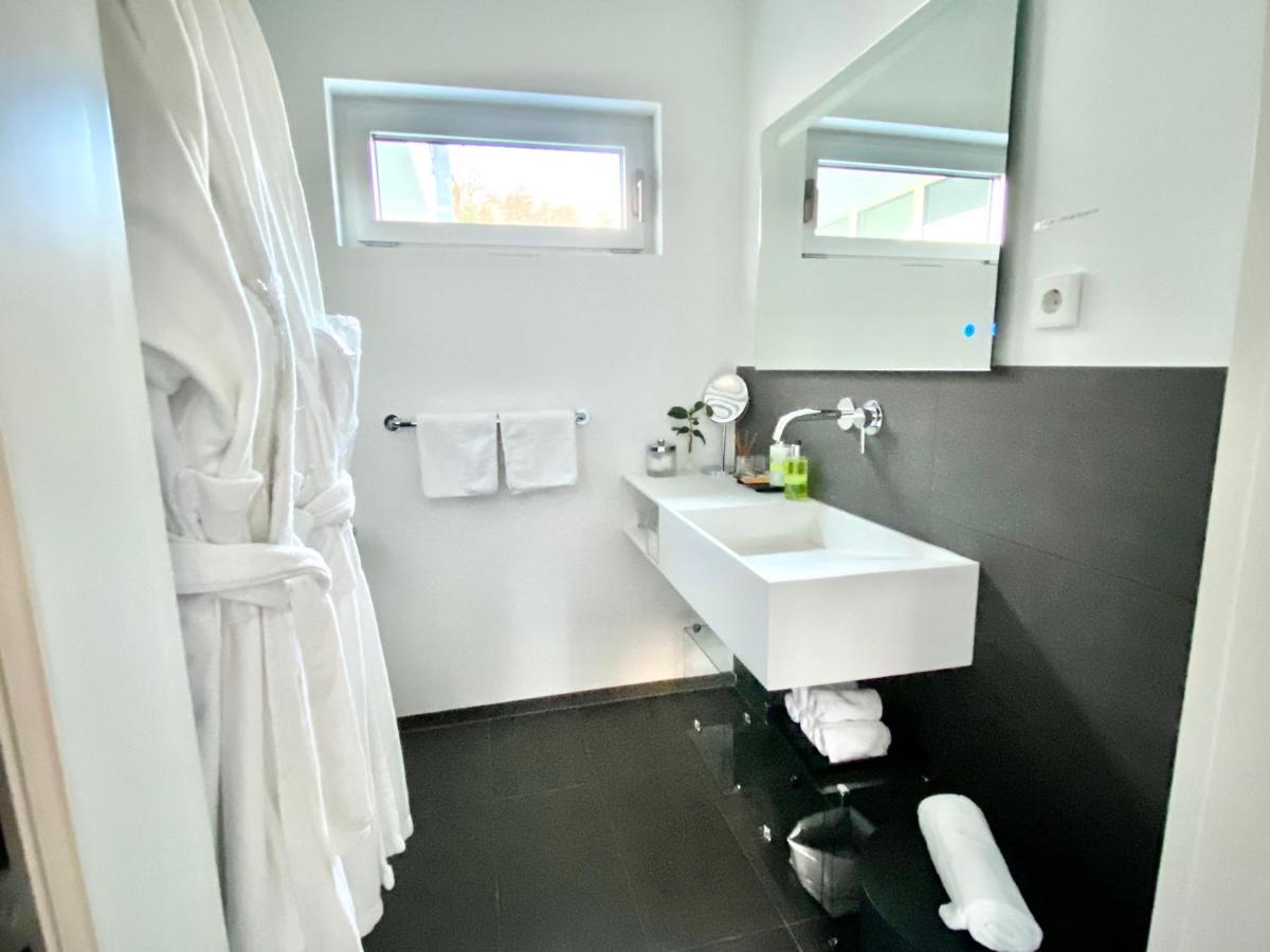Modernes Studio Auf Der Sonnenterrasse Baden-Baden Ngoại thất bức ảnh