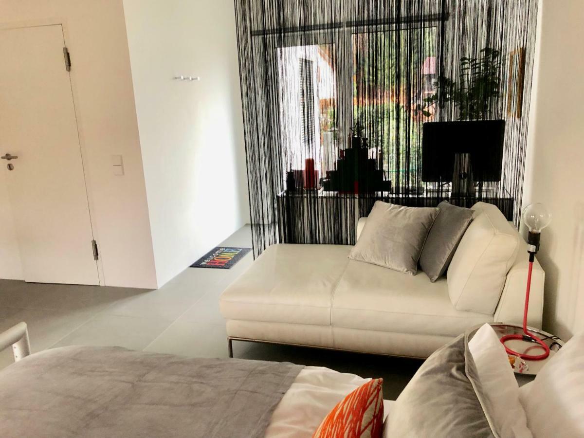 Modernes Studio Auf Der Sonnenterrasse Baden-Baden Ngoại thất bức ảnh